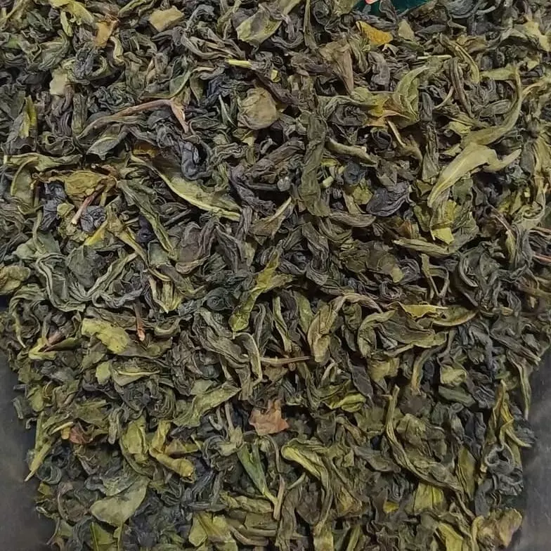 پک 3 محصولی چای بهاره 1402 (یک کیلو چای سرگل یک کیلو چای قلم بدون ساقه و یک کیلو چای قلم درجه دو)