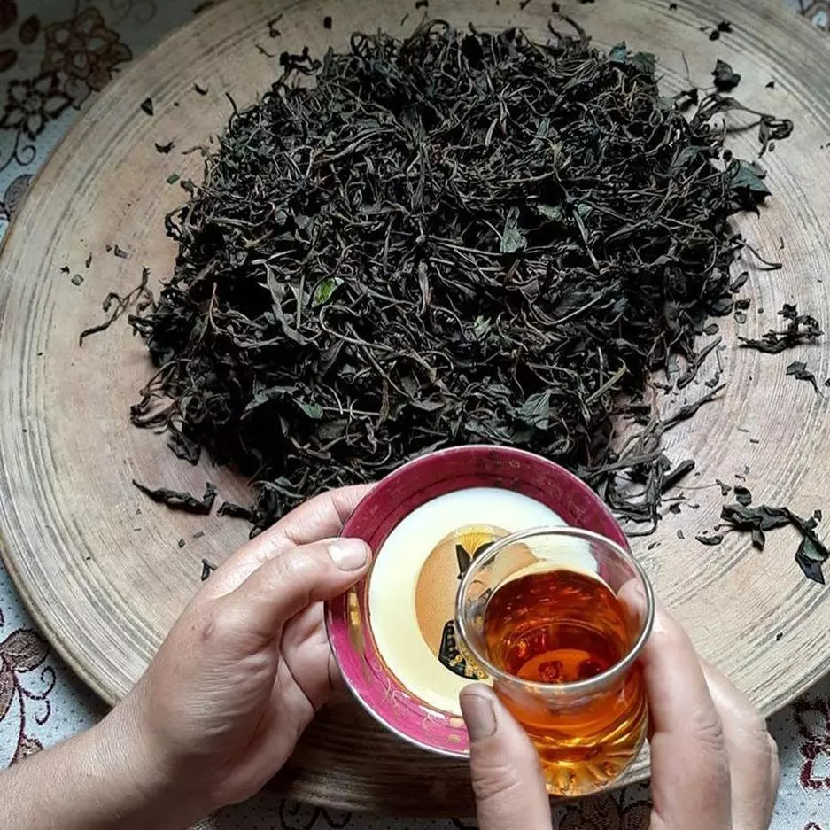 چای قلم سوزنی بدون ساقه بهاره لاهیجان ۱۴۰۳ ( یک کیلویی)